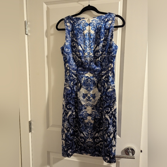 SUITE 7 | Blue and white damask satin like dress, 4, sleeveless, zipper back - Picture 7 of 10